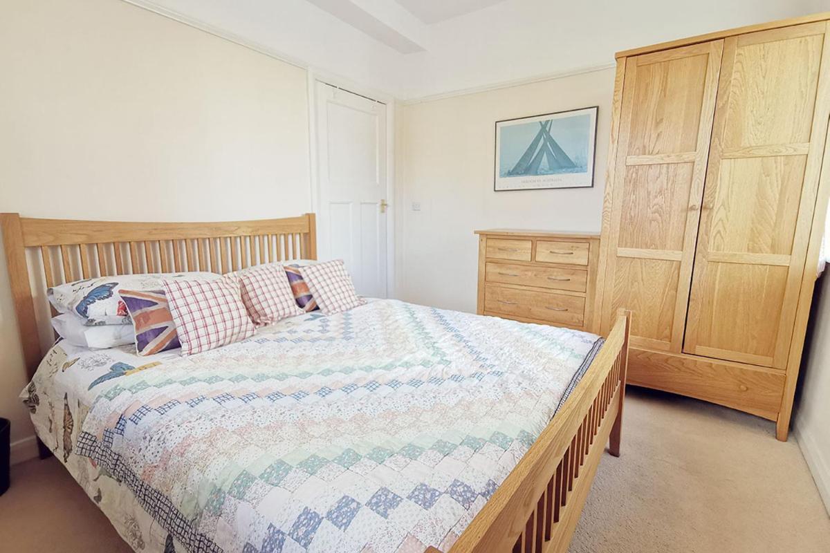 Cae Grugog Cottage-3 Bed-Sleeps 6-Ground Floor Bathroom Трирддур Экстерьер фото